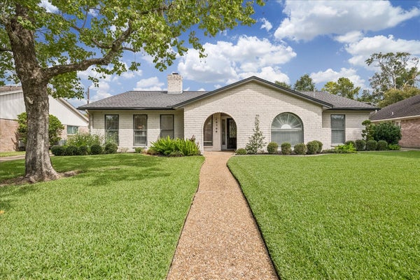 10706 SUGAR HILL DR, HOUSTON, TX 77042 - Image 4e5df7d0f6712eb6cae8231798b9d7d2/4093951244