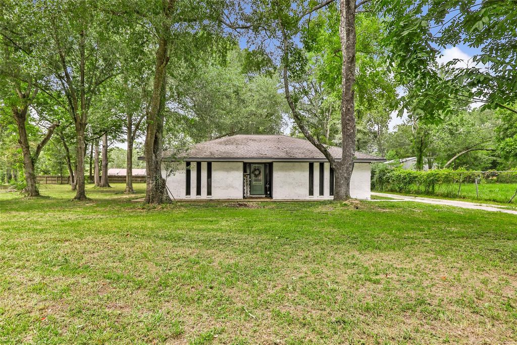 Photo of 1013 Lake Glen Road, Huffman, TX 77336 (MLS # 57126321)