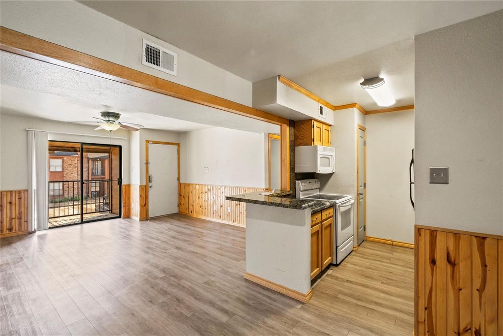 Photo of 904 University Oaks Boulevard #90, College Station, TX 77840 (MLS # 72562727)