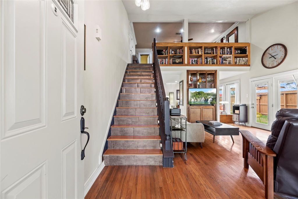 Photo of 16146 Pipers View Drive, Houston, TX 77598 (MLS # 24892473)