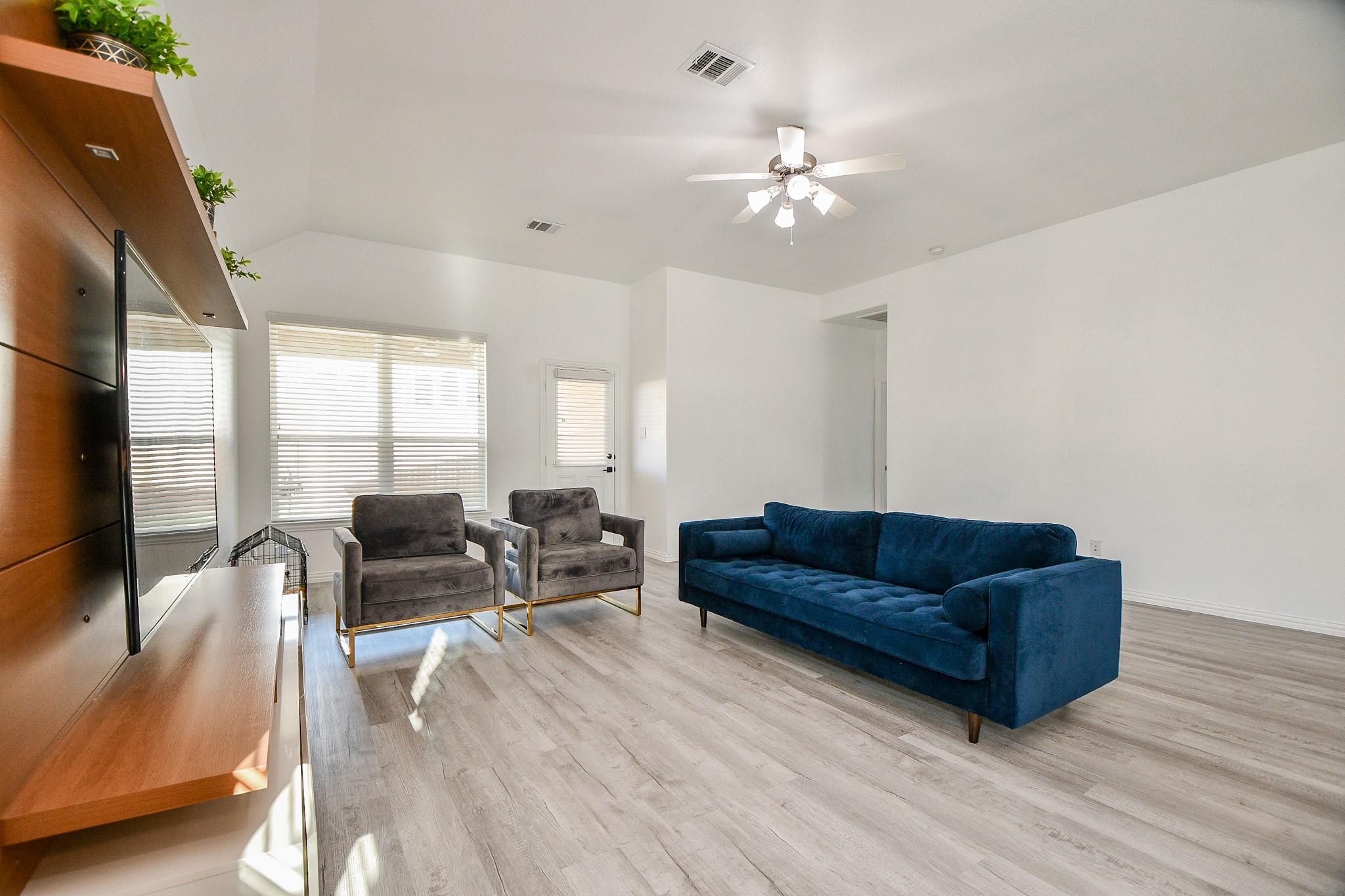 Rosharon, Texas 77583, United States, 4 Bedrooms Bedrooms, ,2 BathroomsBathrooms,Residential,Active,210156