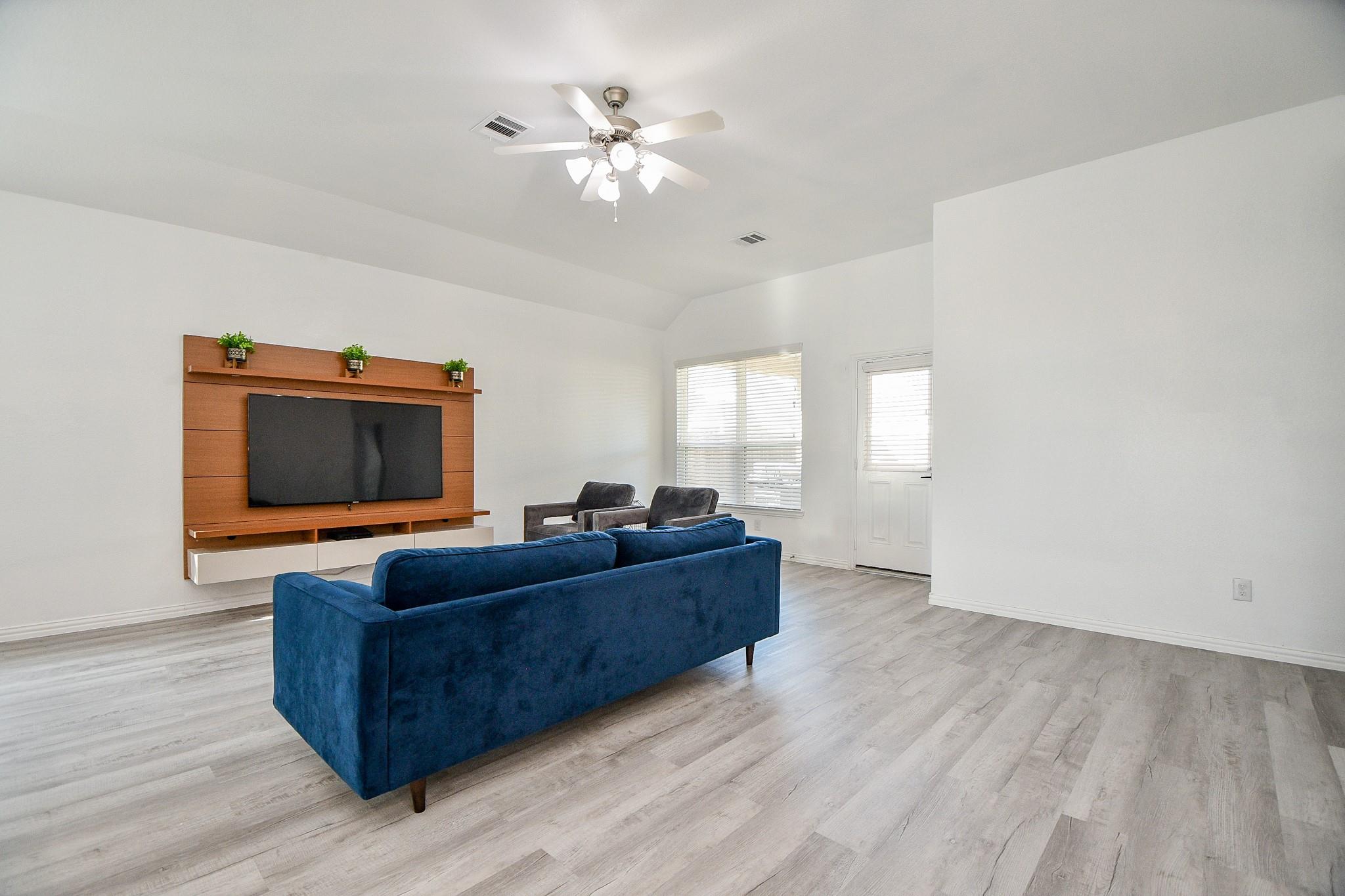 Rosharon, Texas 77583, United States, 4 Bedrooms Bedrooms, ,2 BathroomsBathrooms,Residential,Active,210156