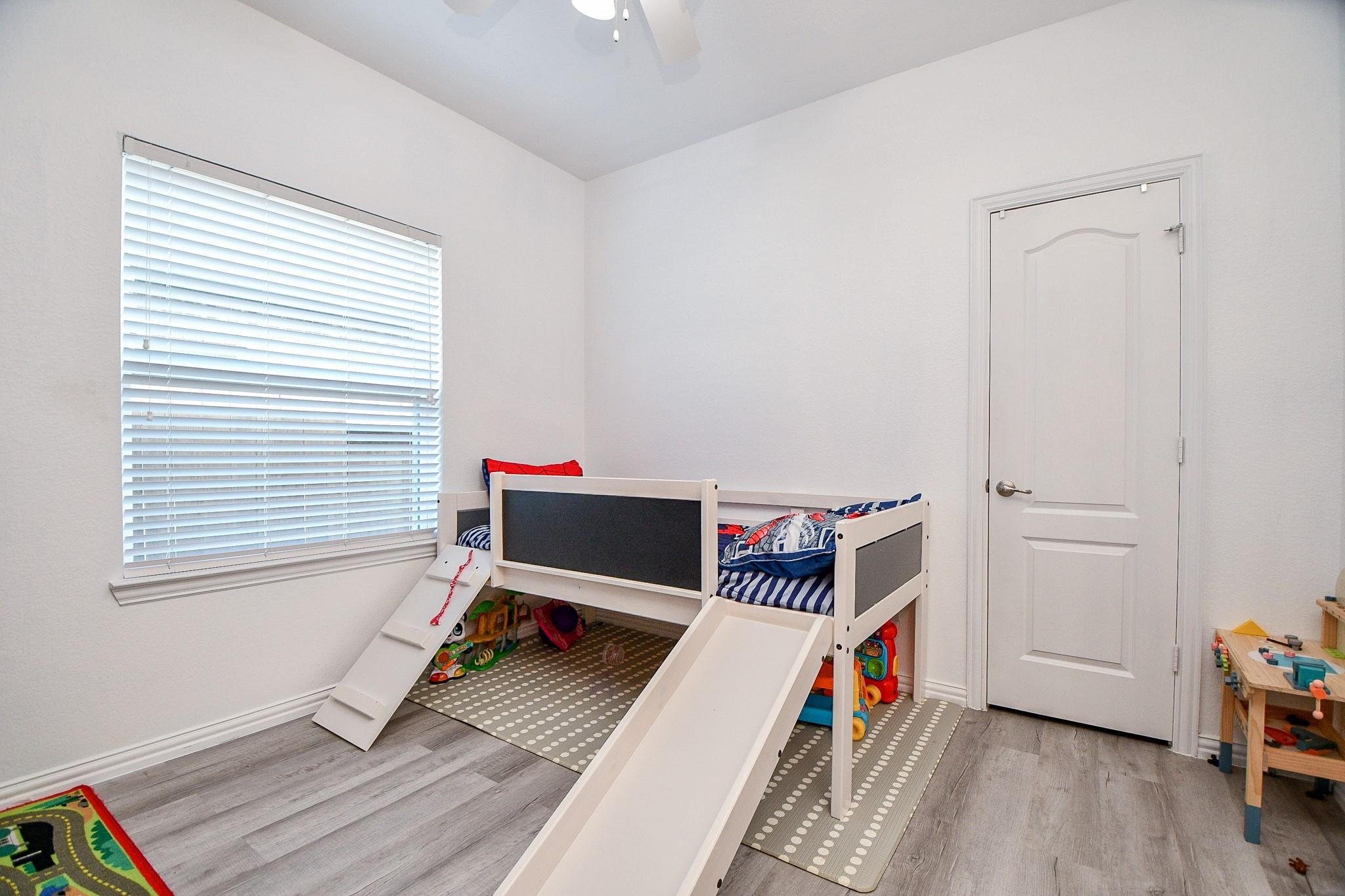 Rosharon, Texas 77583, United States, 4 Bedrooms Bedrooms, ,2 BathroomsBathrooms,Residential,Active,210156