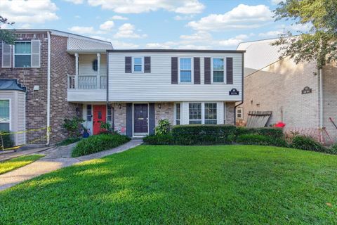 Photo of 836 Wax Myrtle Lane, Houston, TX 77079 (MLS # 84017547)
