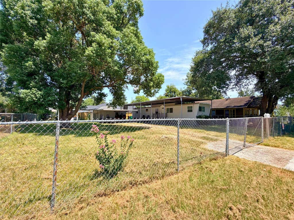 Photo of 310 E Jack Street, Baytown, TX 77520 (MLS # 35396530)