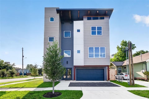 Homes For Sale - 126 Sidney Street<br/> Houston, TX 77003