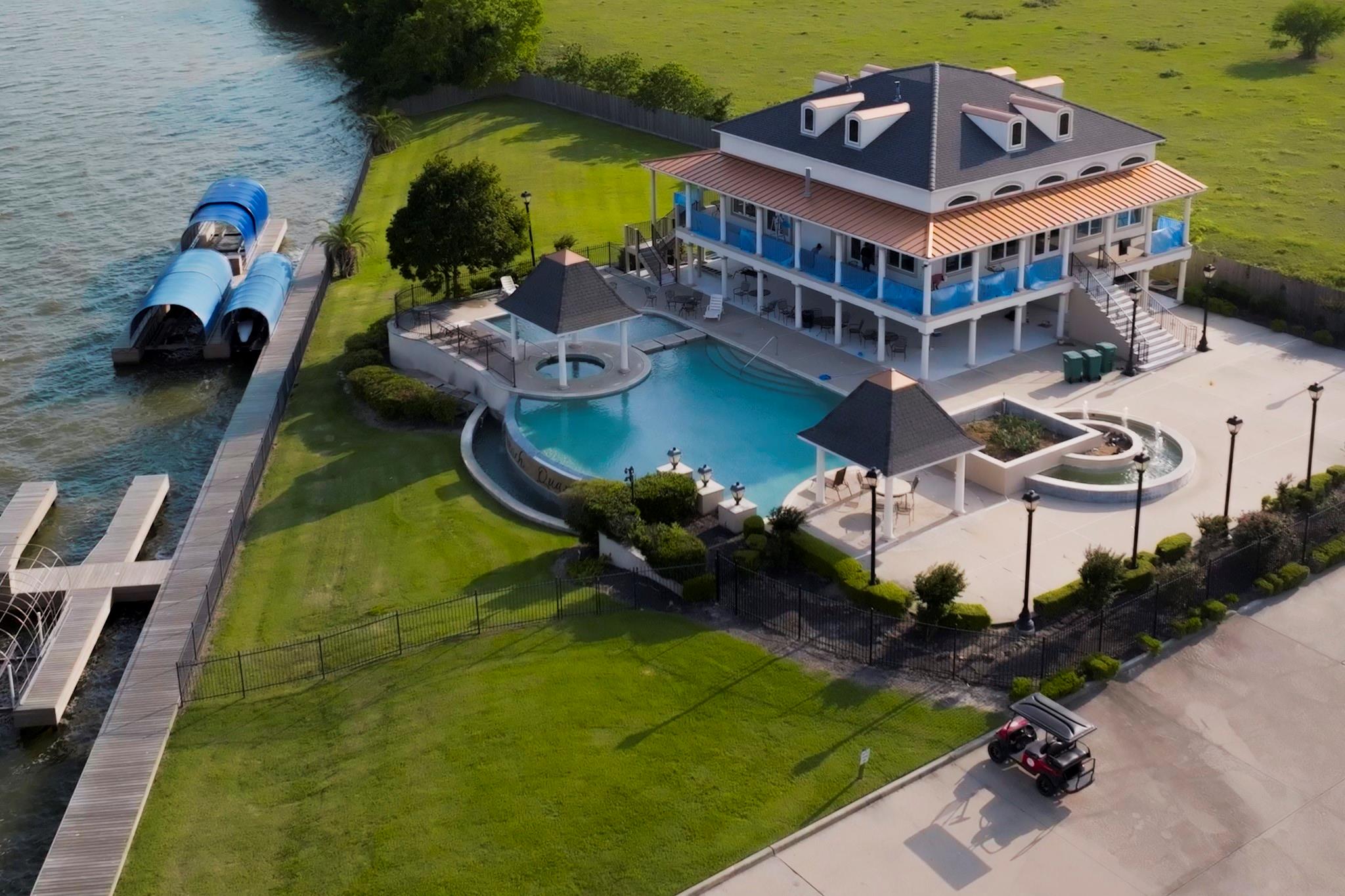 10887 Decatur Street