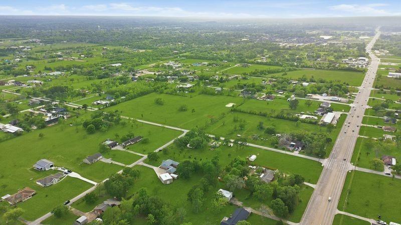 Lot 2 Avenue E