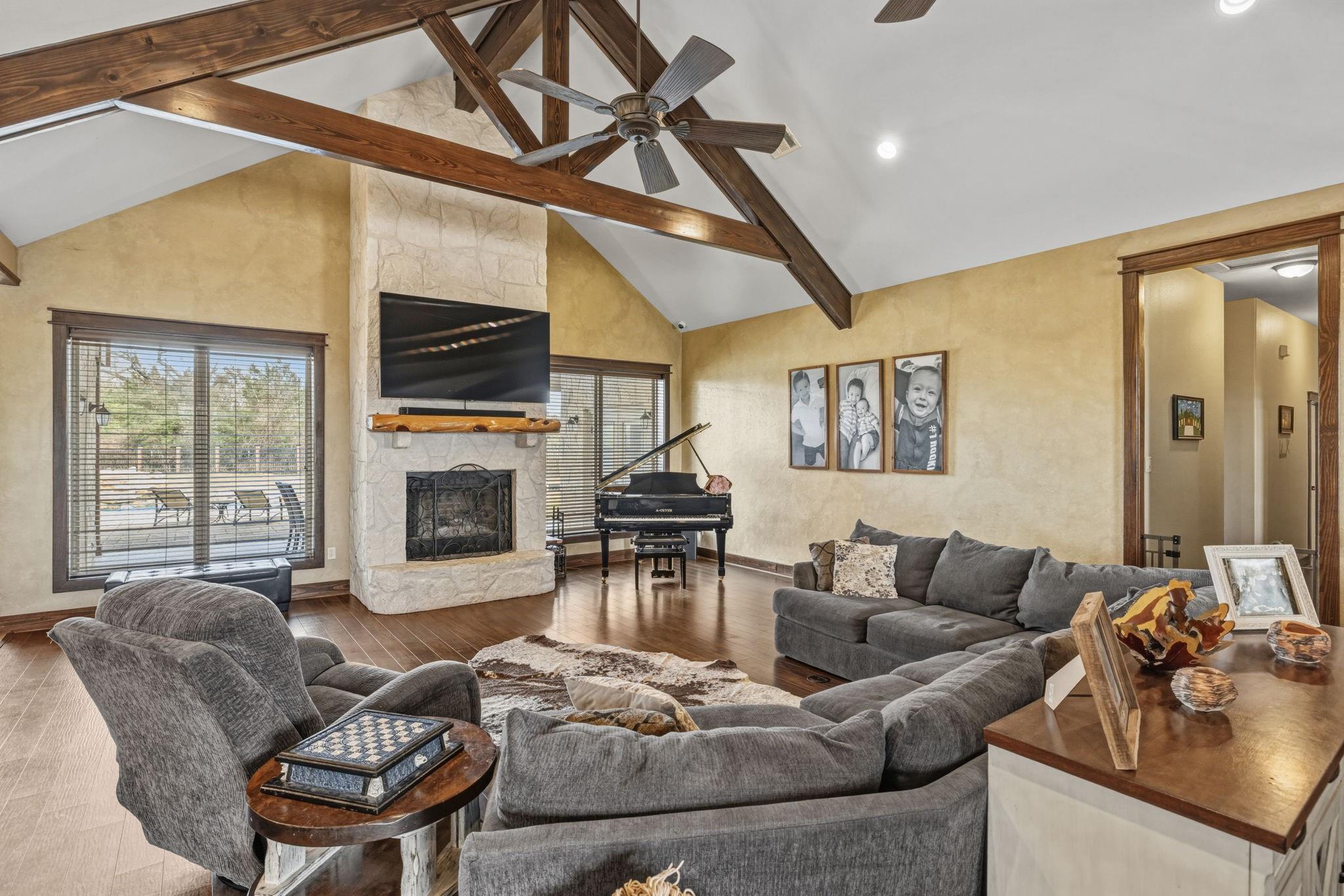 4999 Pin Oak Road