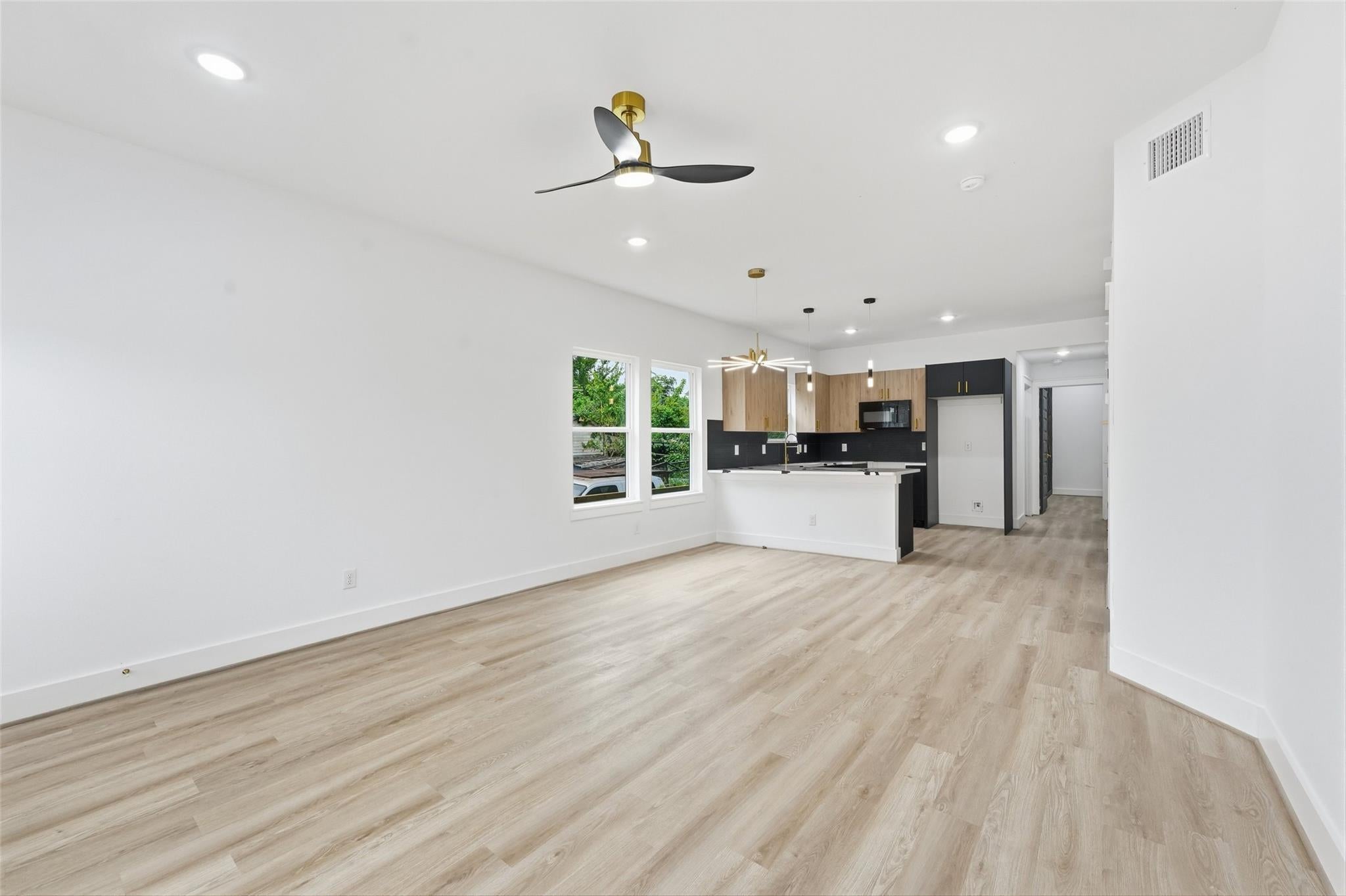 218 E 37th Street A