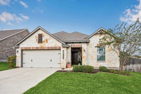Homes For Sale - 923 Wild Vine Pass<br/> Brenham, TX 77833