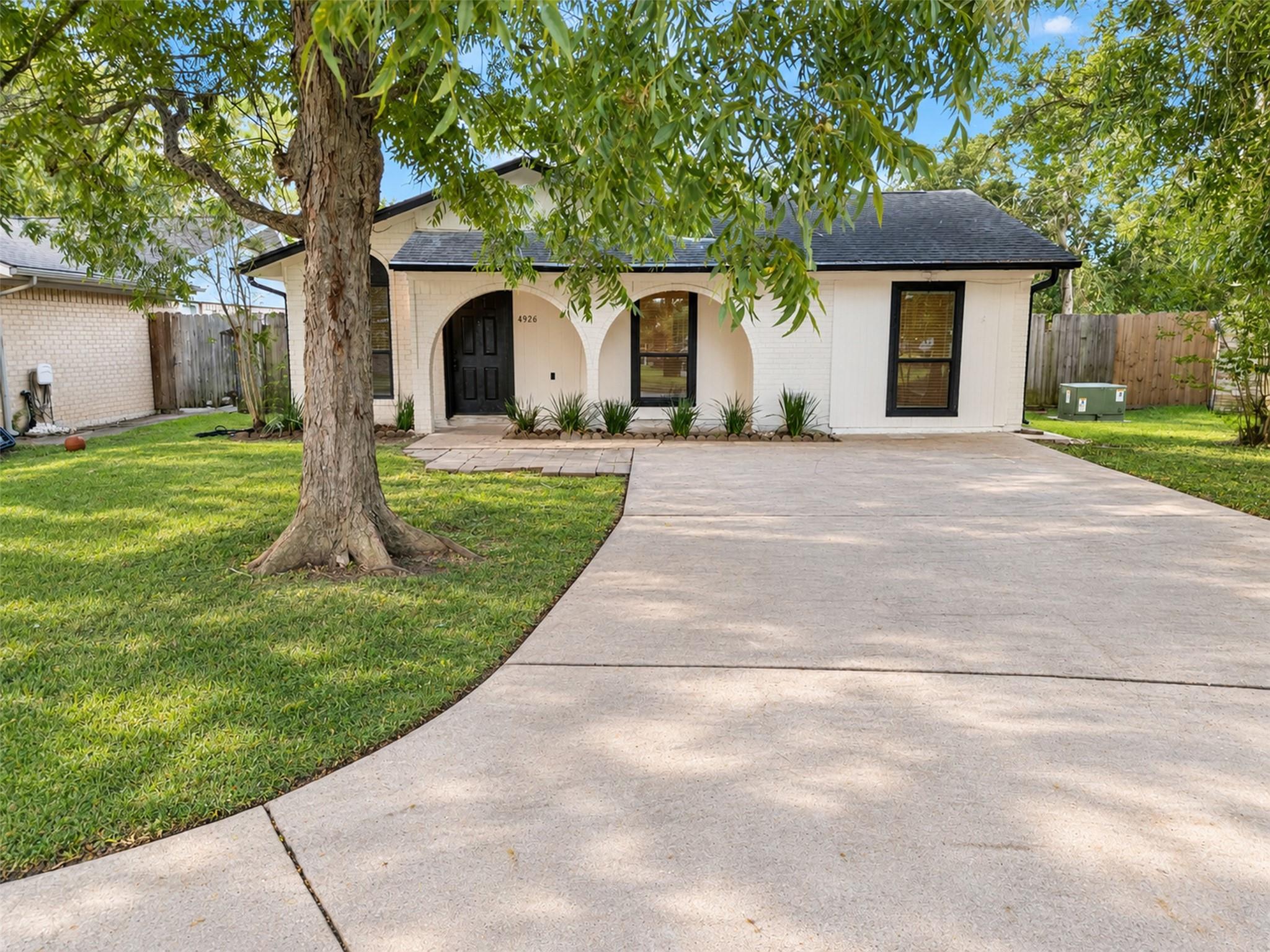 4926 Dollar Reef Drive