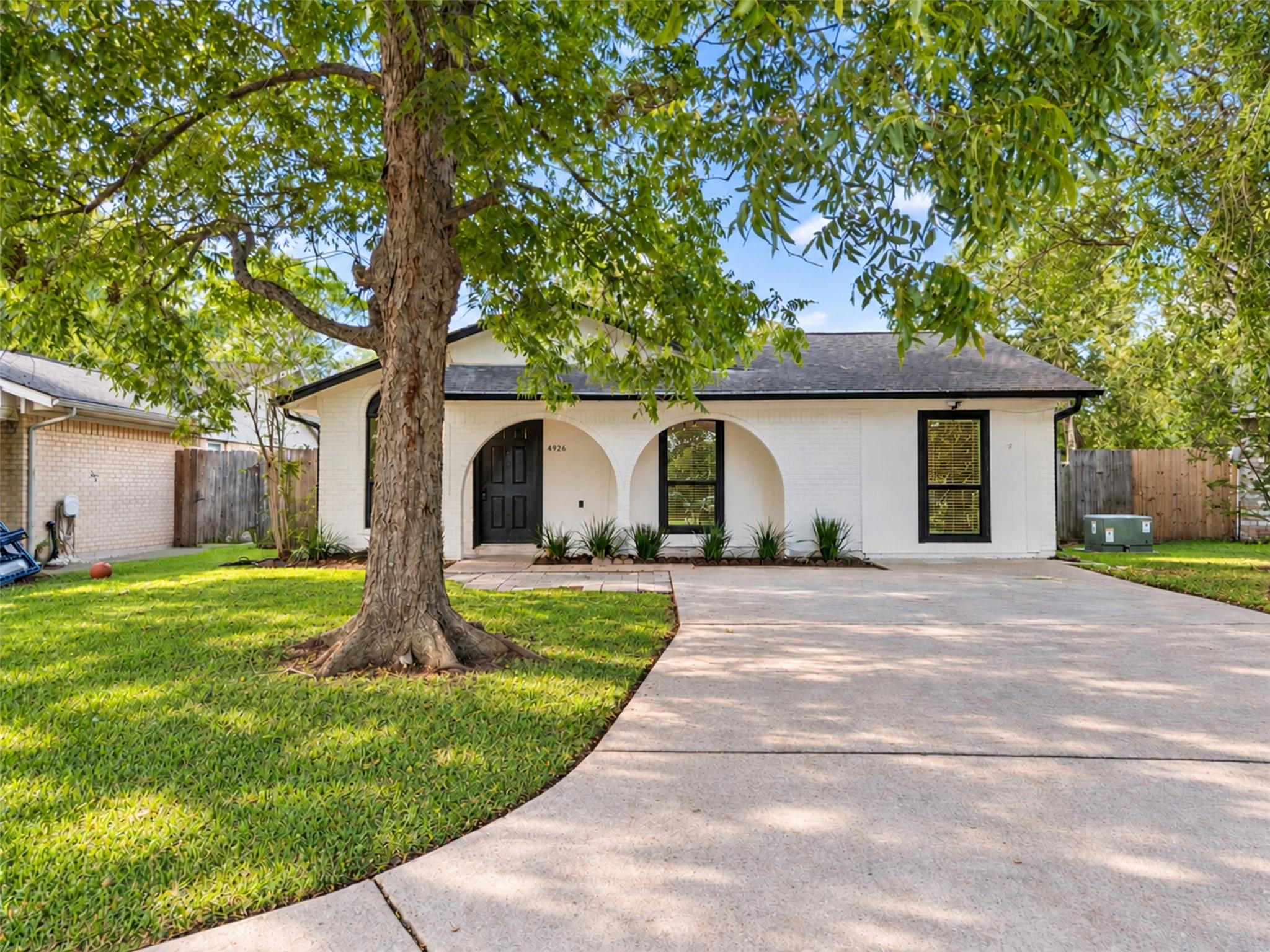 4926 Dollar Reef Drive