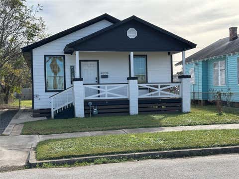Photo of 4009 Avenue L, Galveston, TX 77550 (MLS # 97464966)