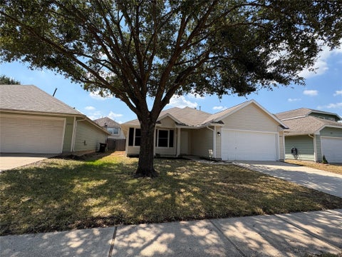 Photo of 19819 River Breeze Drive, Tomball, TX 77375 (MLS # 91095426)