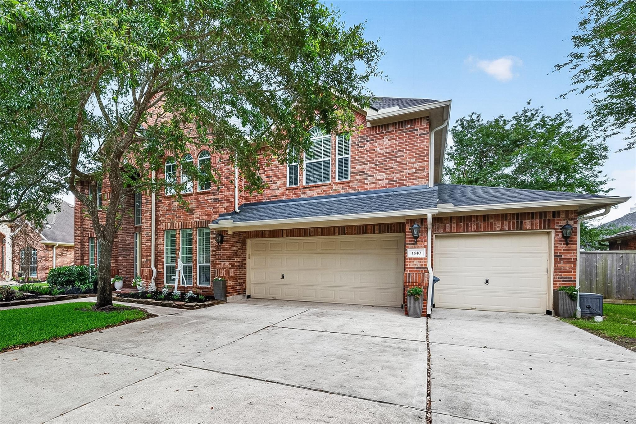 1810 Silver Brook Lane