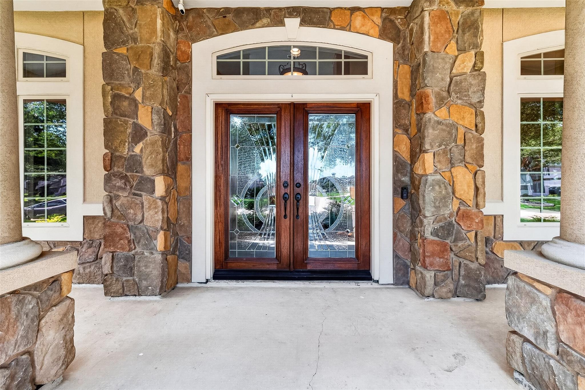 18802 Oriole Point Court