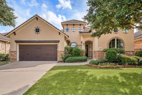 Photo of 34 Edgemont Court, Fulshear, TX 77441 (MLS # 10325740)