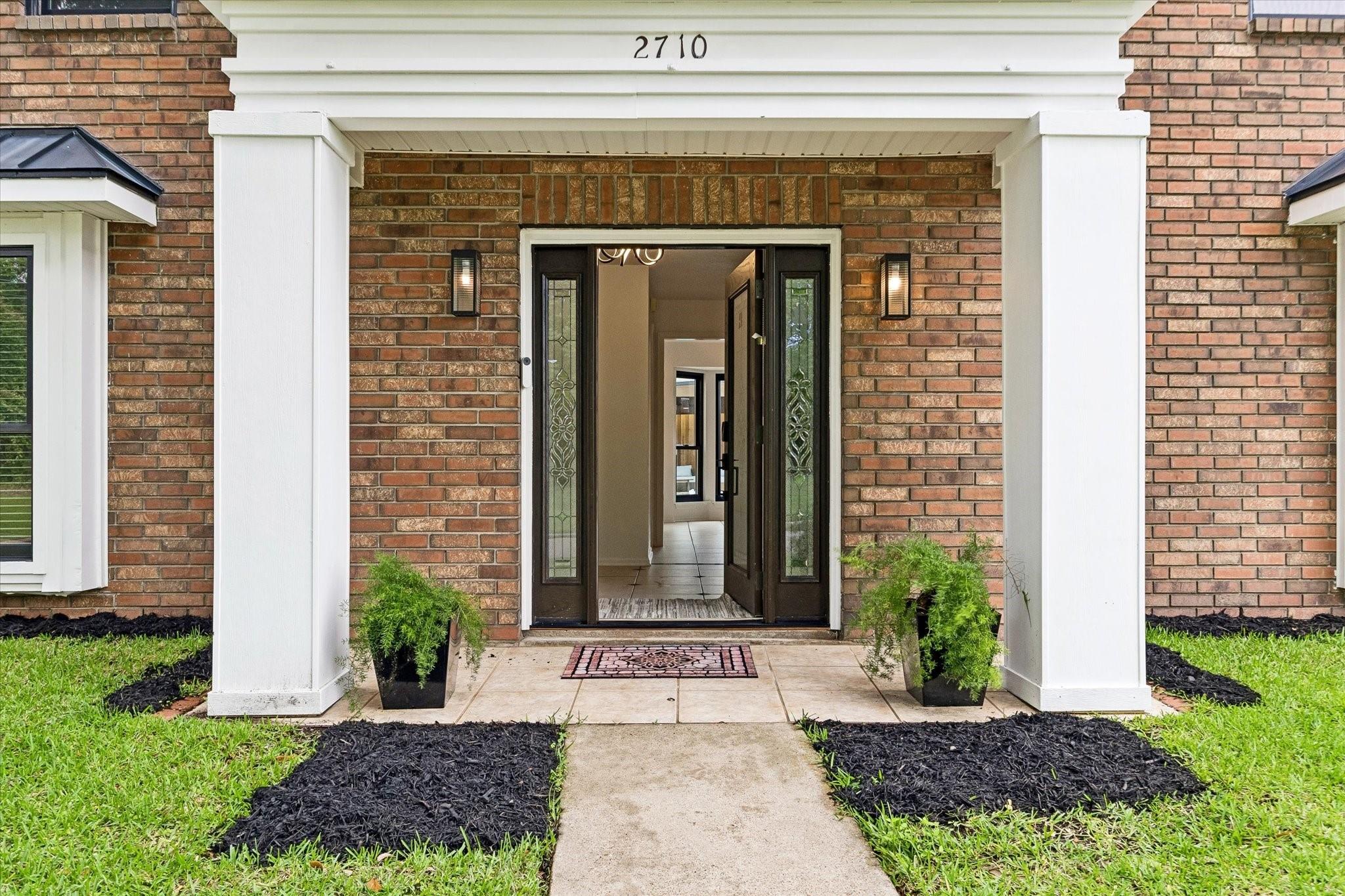 2710 Planters View Lane