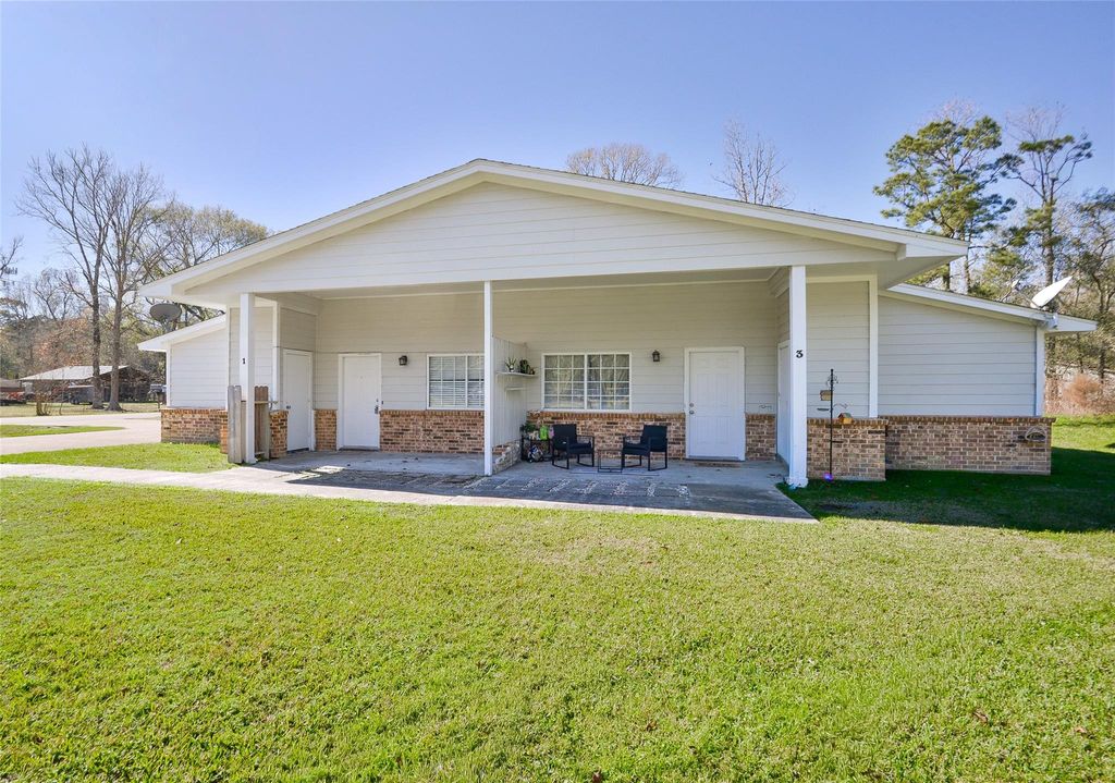 Photo of 3 Magnolia Lane Lane #1, Huffman, TX 77336 (MLS # 60585375)