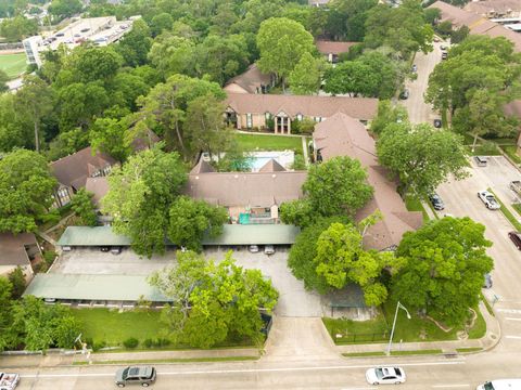 Tiny photo for 8229 Kingsbrook Road #229, Houston, TX 77024 (MLS # 10732661)