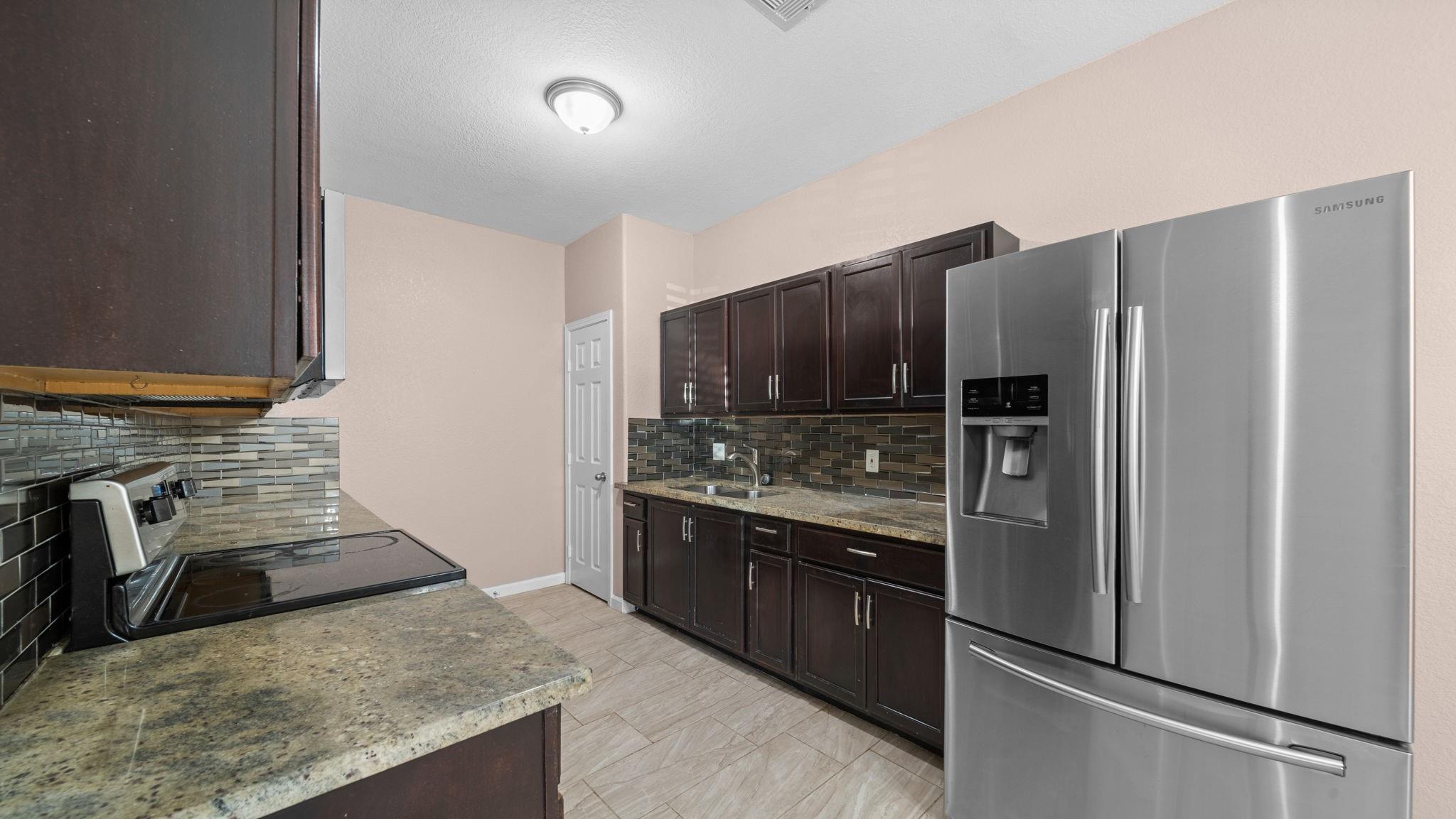 16697 E Forrestal