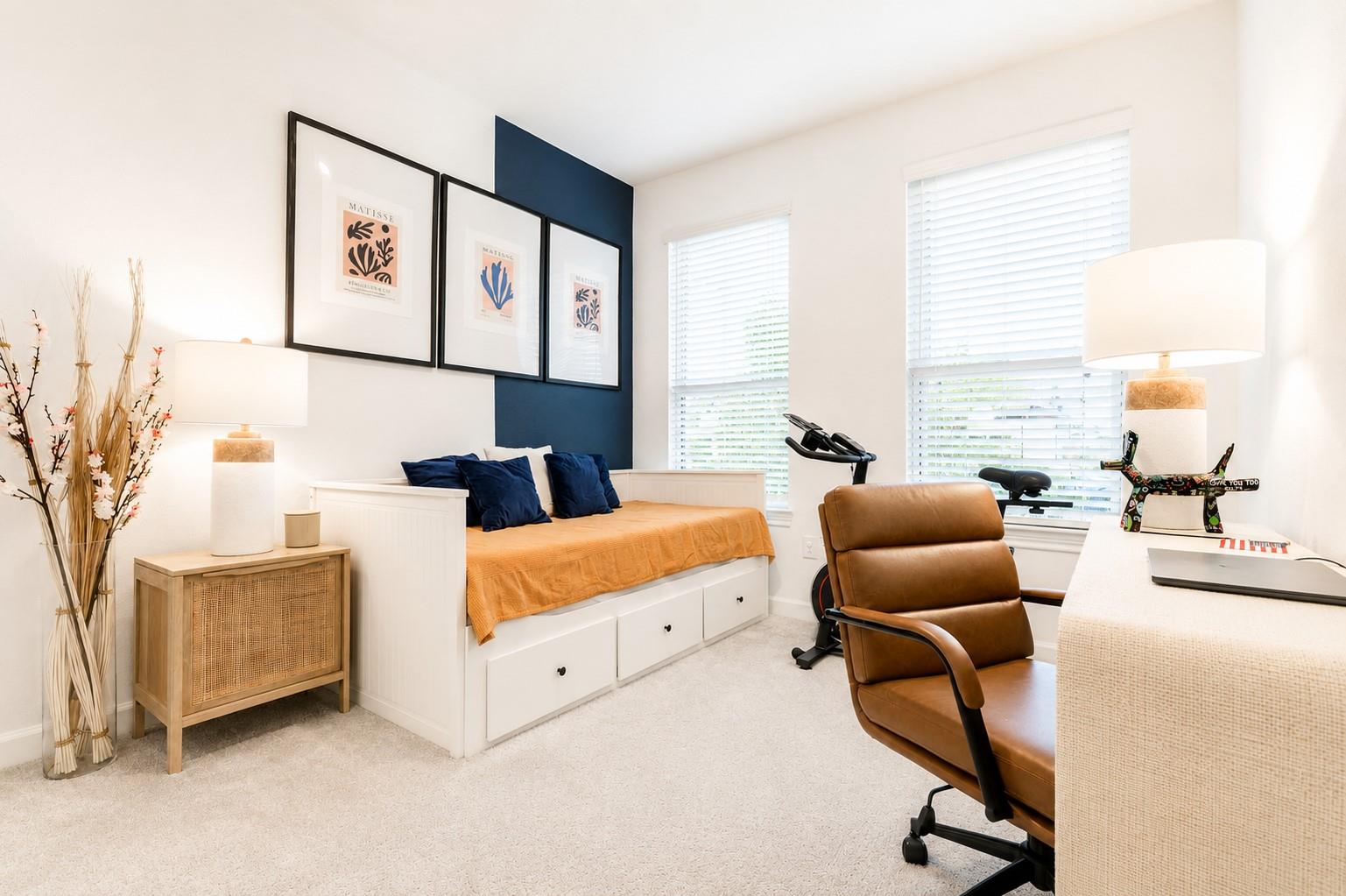 25314 Rothesay Lane