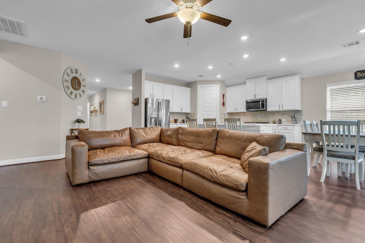 1917 Canyon Live Oak Street