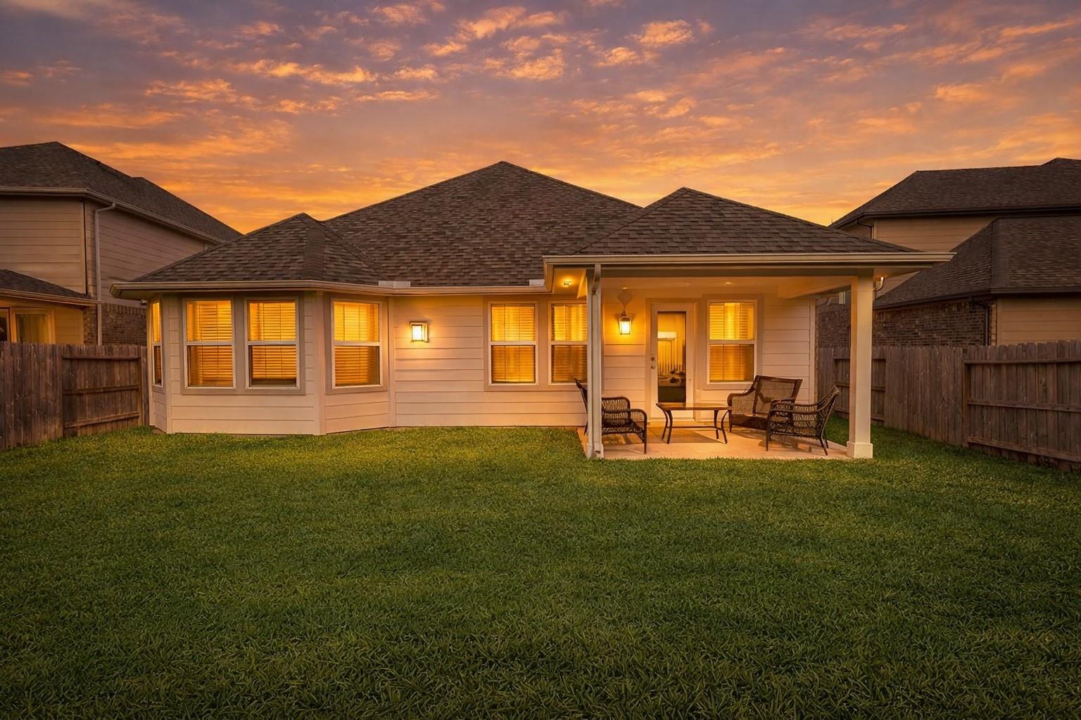 1917 Canyon Live Oak Street