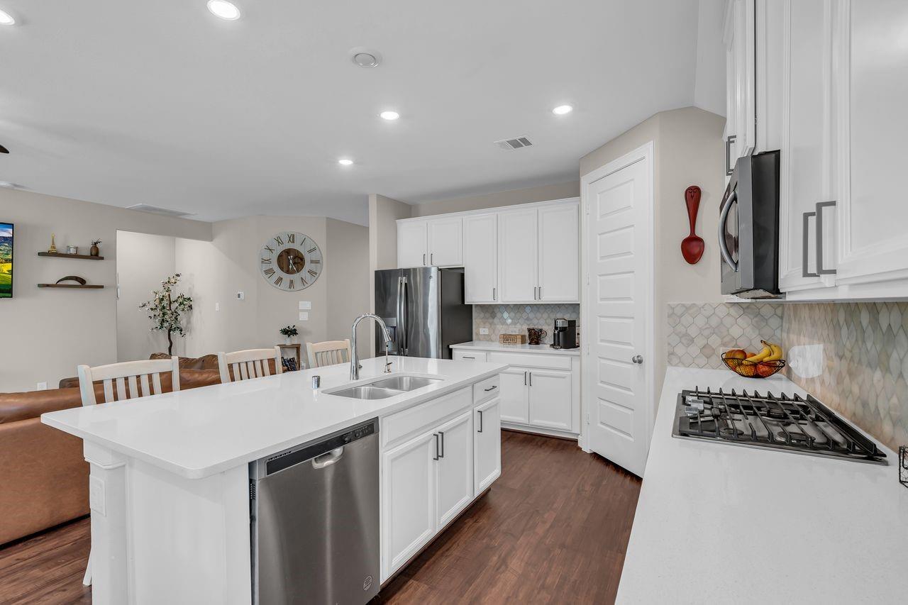 1917 Canyon Live Oak Street