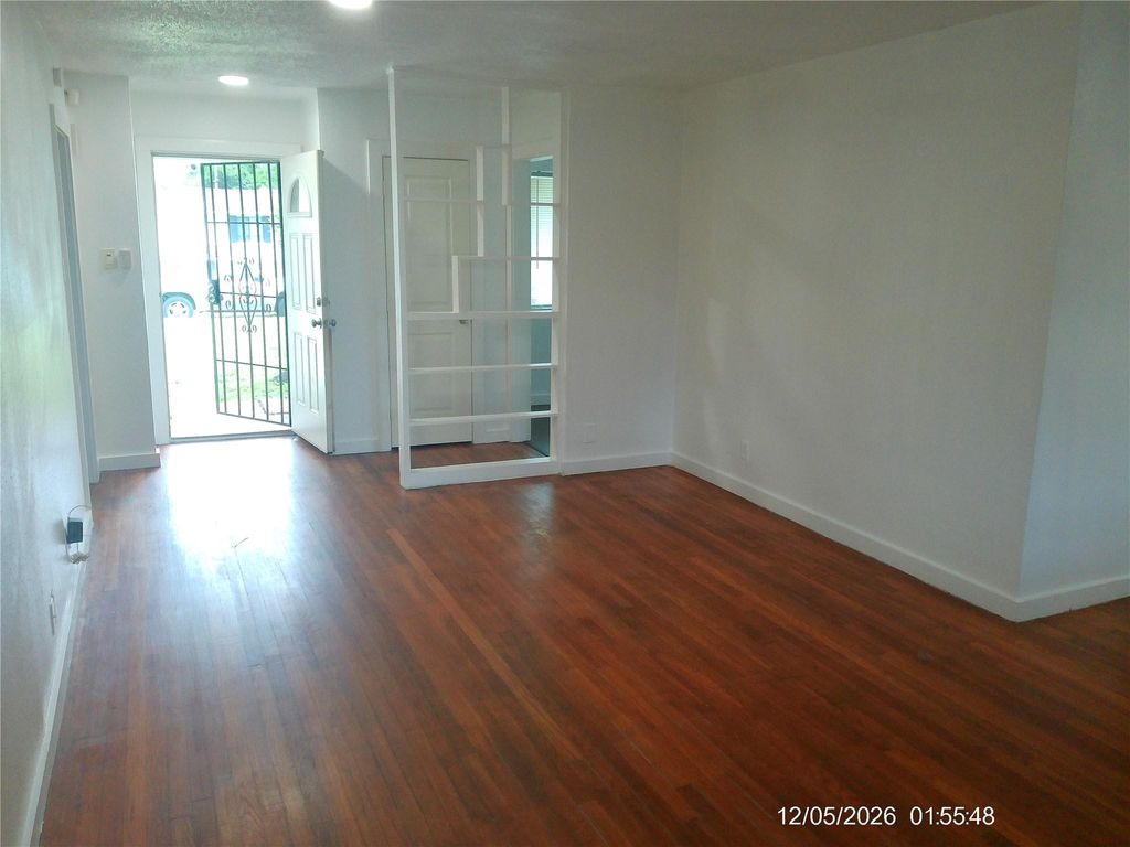 Photo of 5319 Newkirk Lane, Houston, TX 77021 (MLS # 14299476)