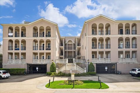 Condo For Sale - 58 Briar Hollow Lane #203<br/> Harris County, Houston, TX 77027