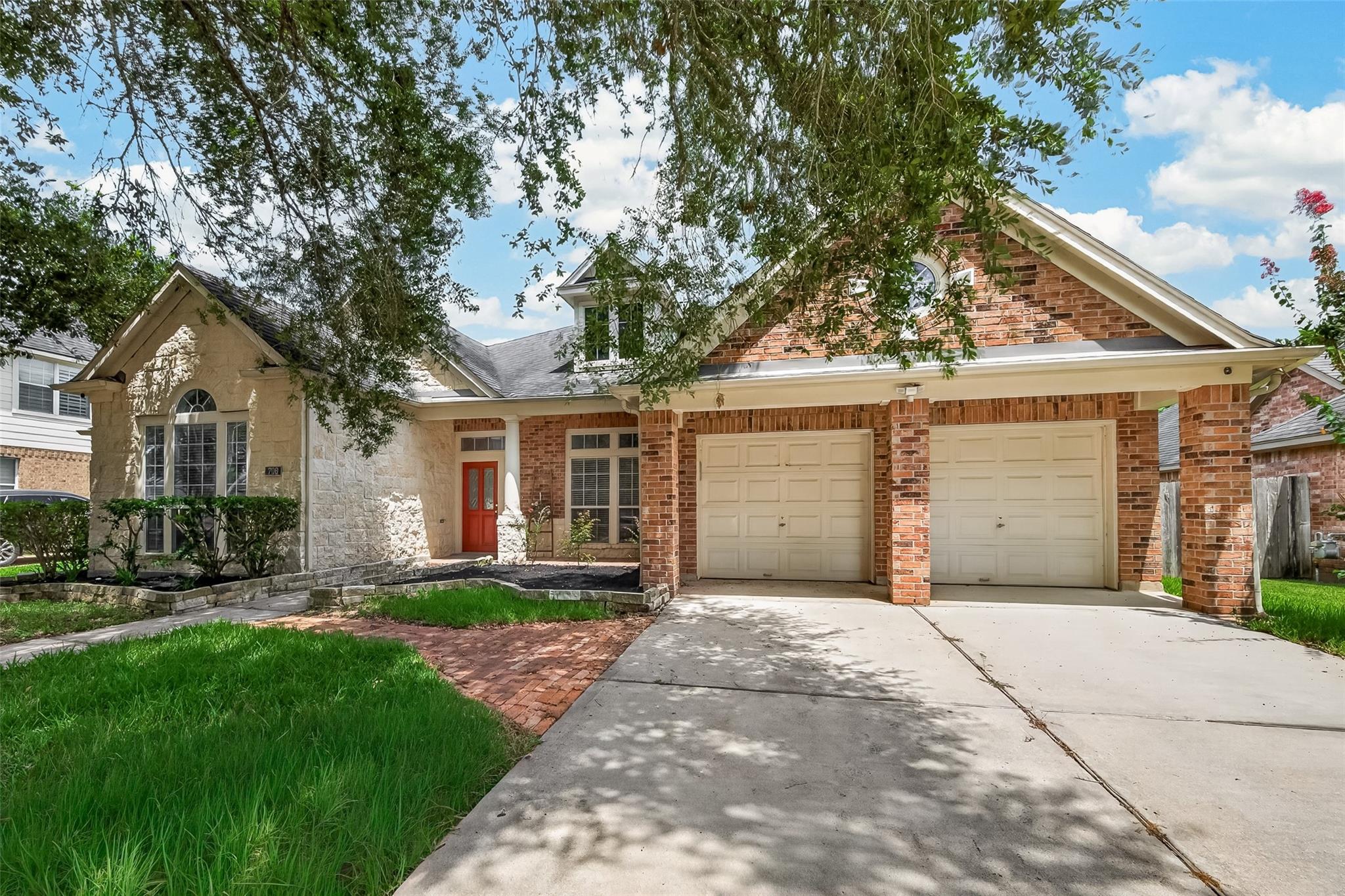 706 Silver Creek Circle