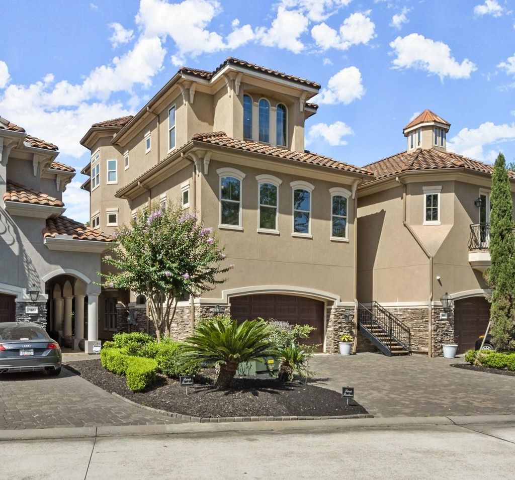 Photo of 106 La Vie Drive, Montgomery, TX 77316 (MLS # 20113870)