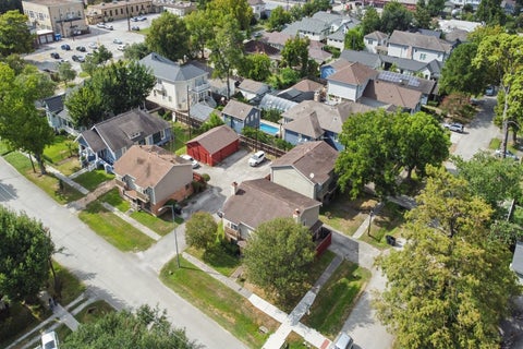 Photo of 311 E 10th Street, Houston, TX 77008 (MLS # 58021922)