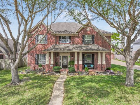 Photo of 2835 Fairway Drive, Friendswood, TX 77546 (MLS # 76776615)