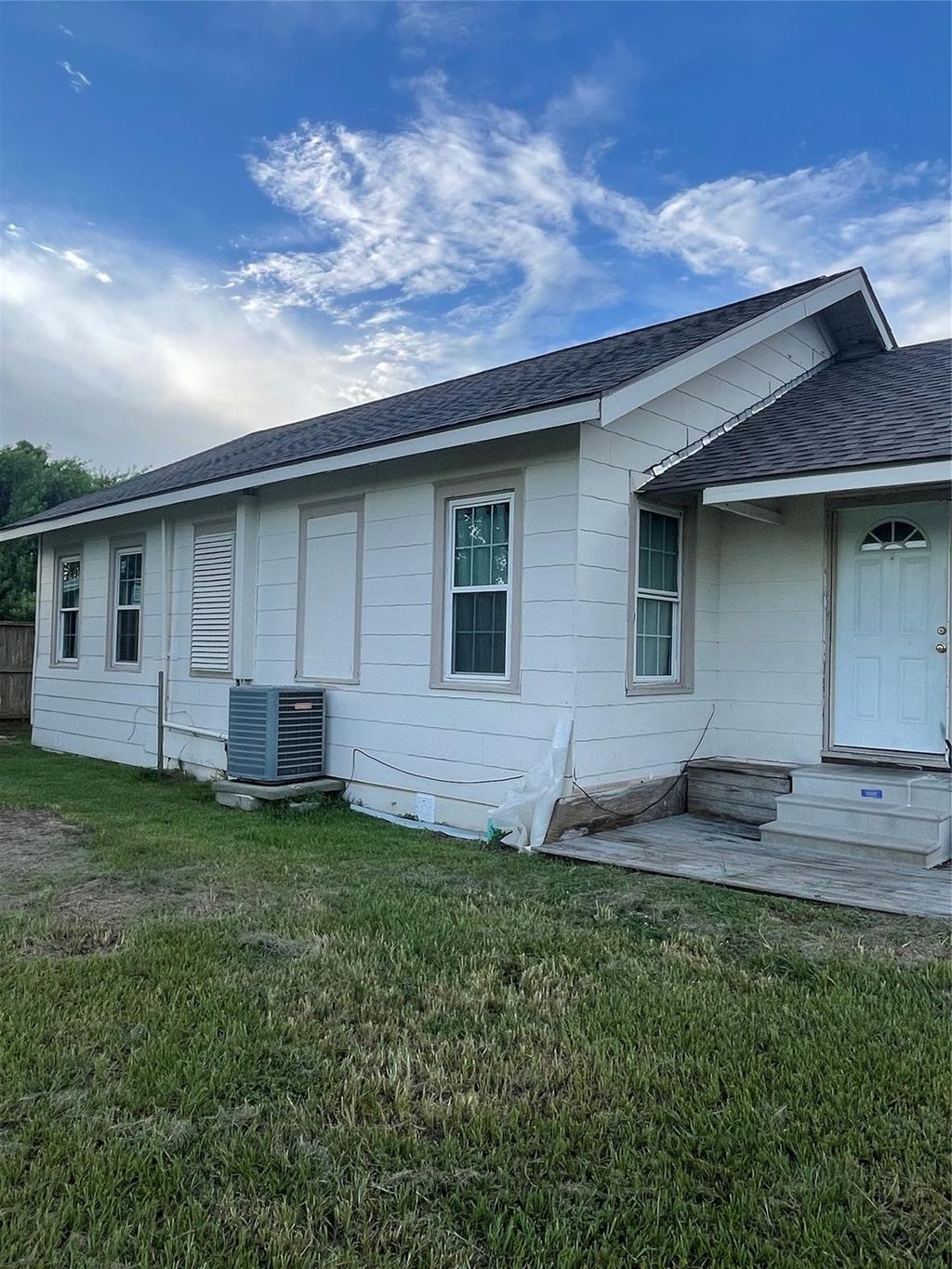 Photo of 4457 County Road 537, Alvin, TX 77511 (MLS # 57981127)