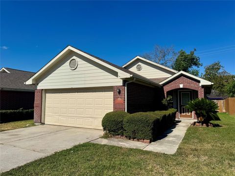 Photo of 5626 Tidewater Drive, Houston, TX 77085 (MLS # 84543241)