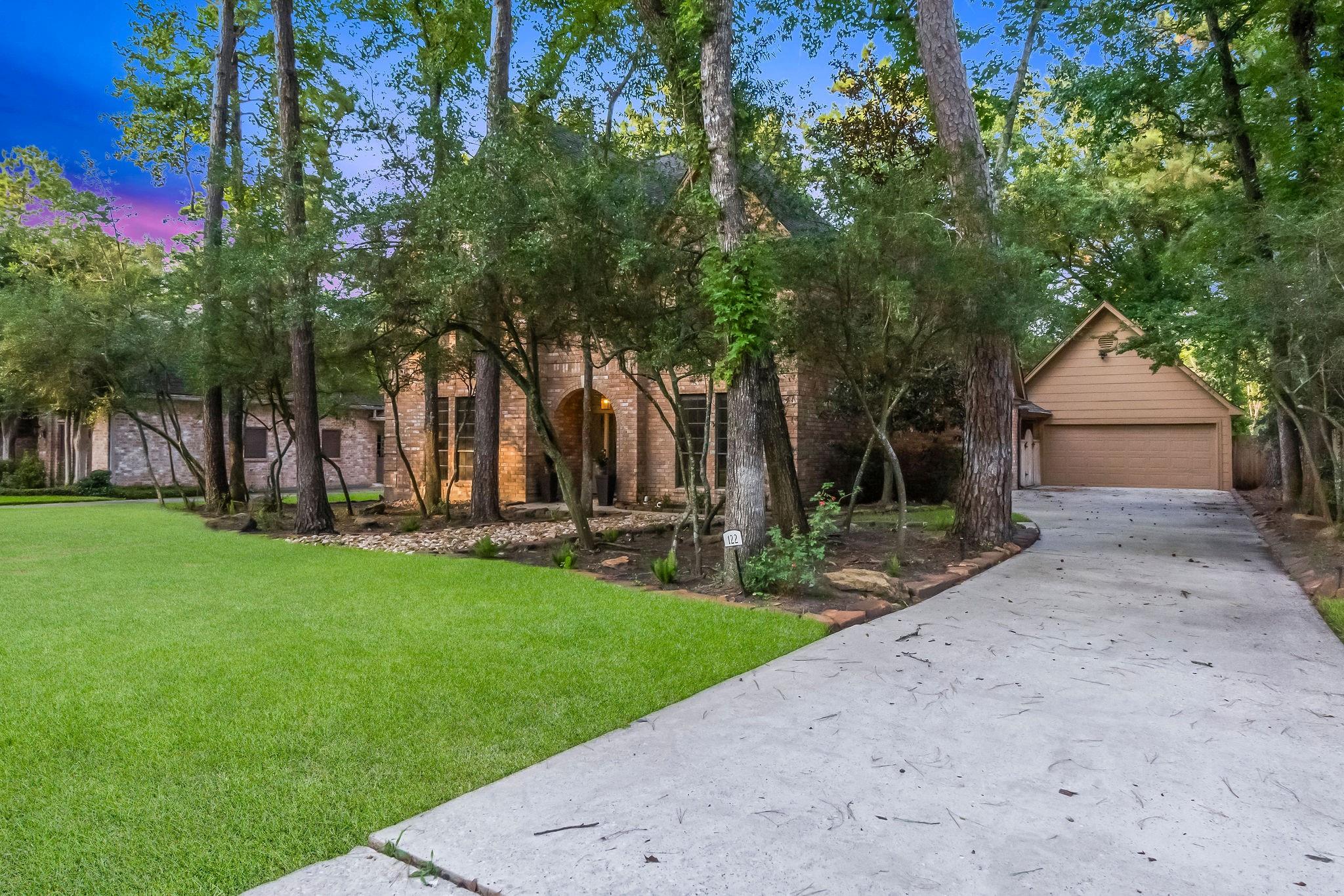 122 E Placid Hill Circle