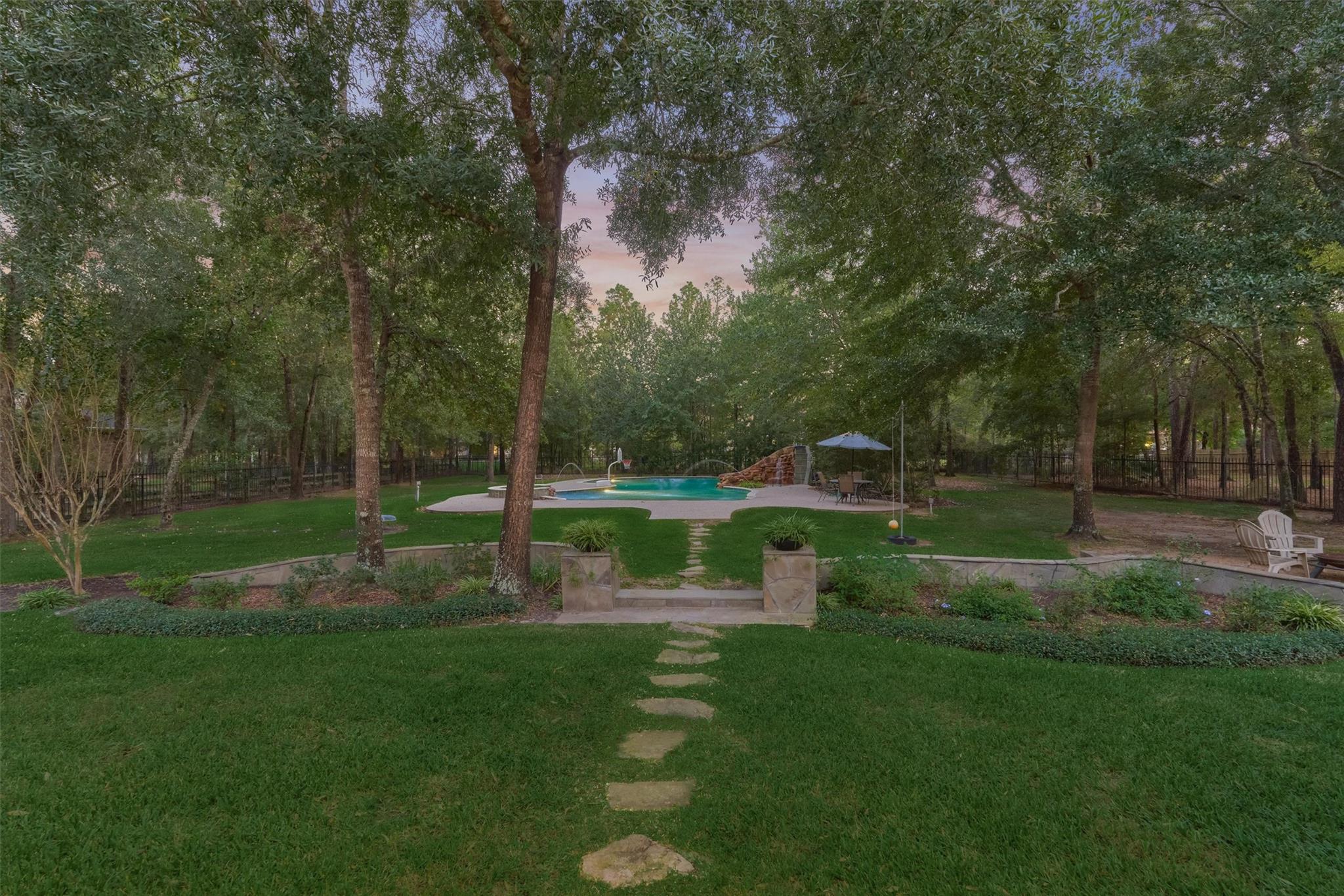 3910 Waterbend Cove