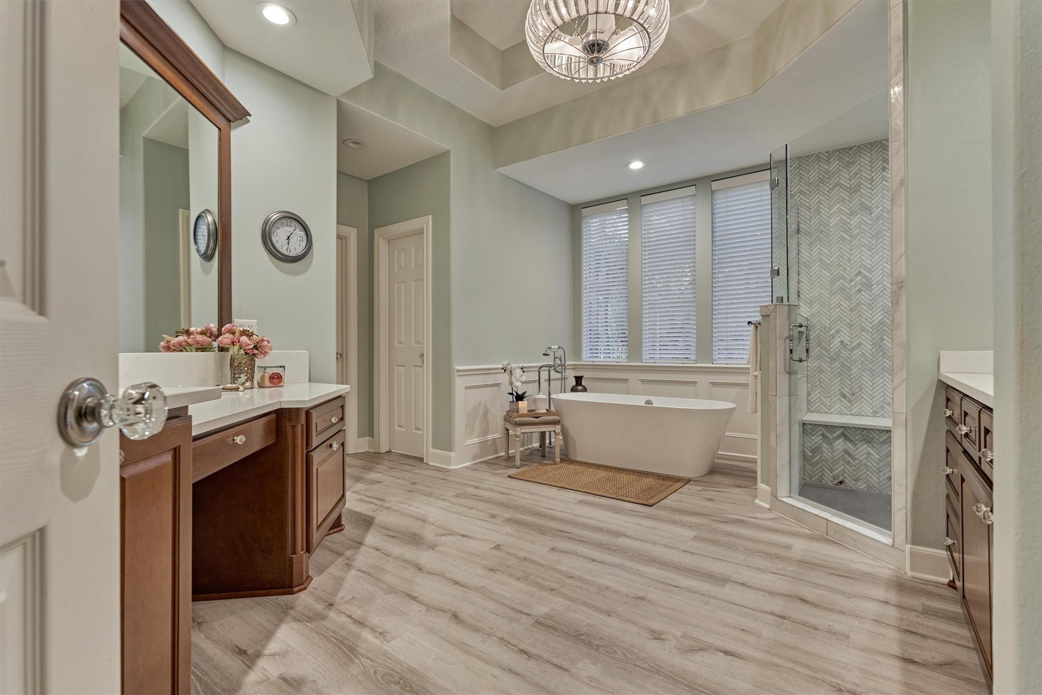 3910 Waterbend Cove