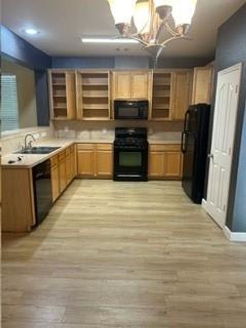 8127 Montague Manor Lane Houston TX 77072