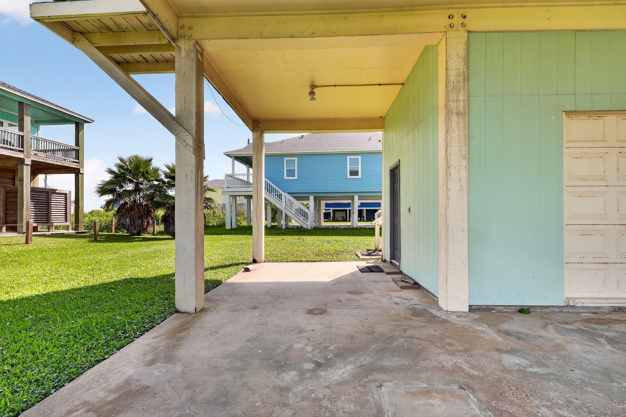 3259 Pirates Cove