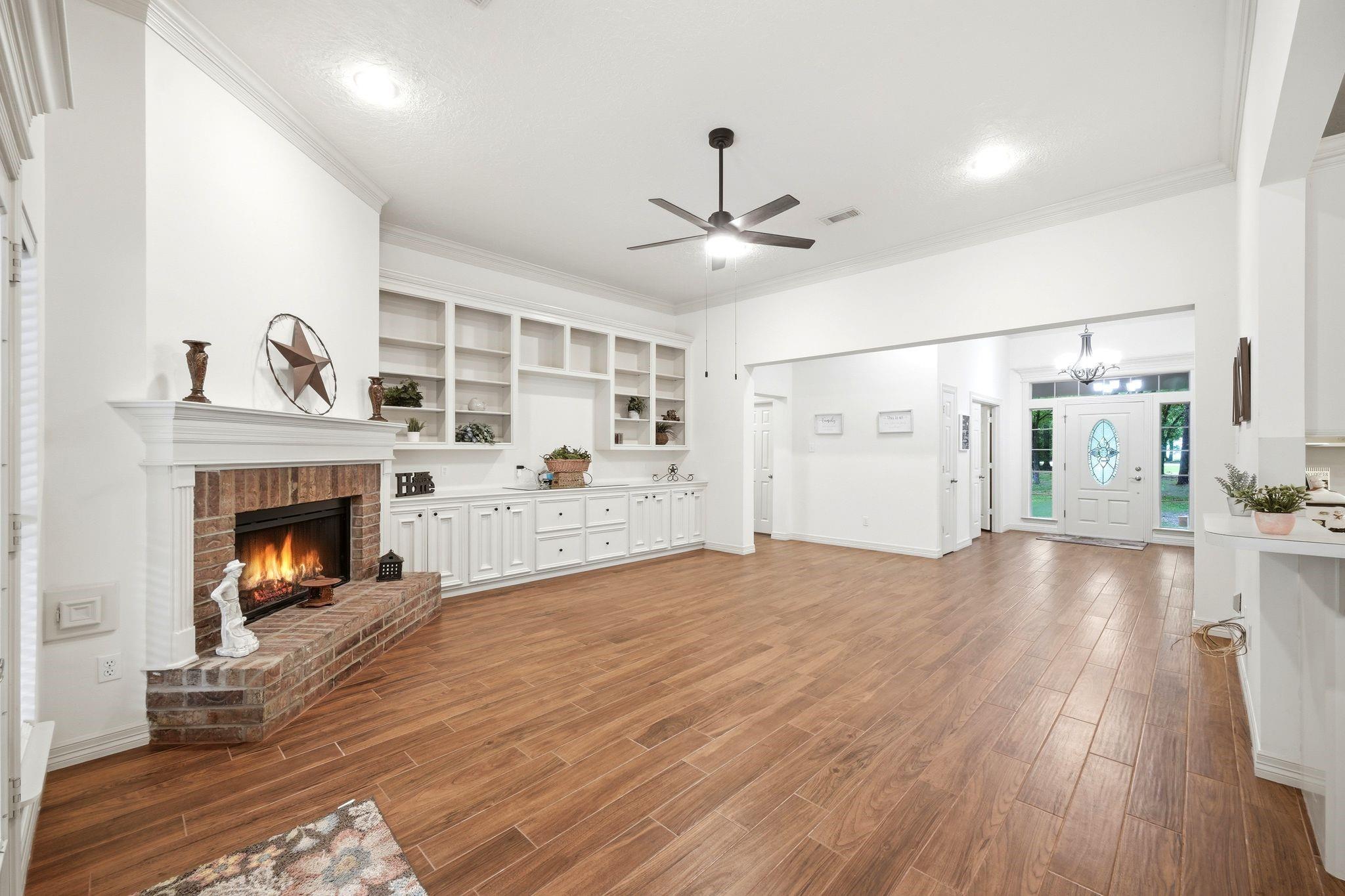 5925 Ranch Lake Drive