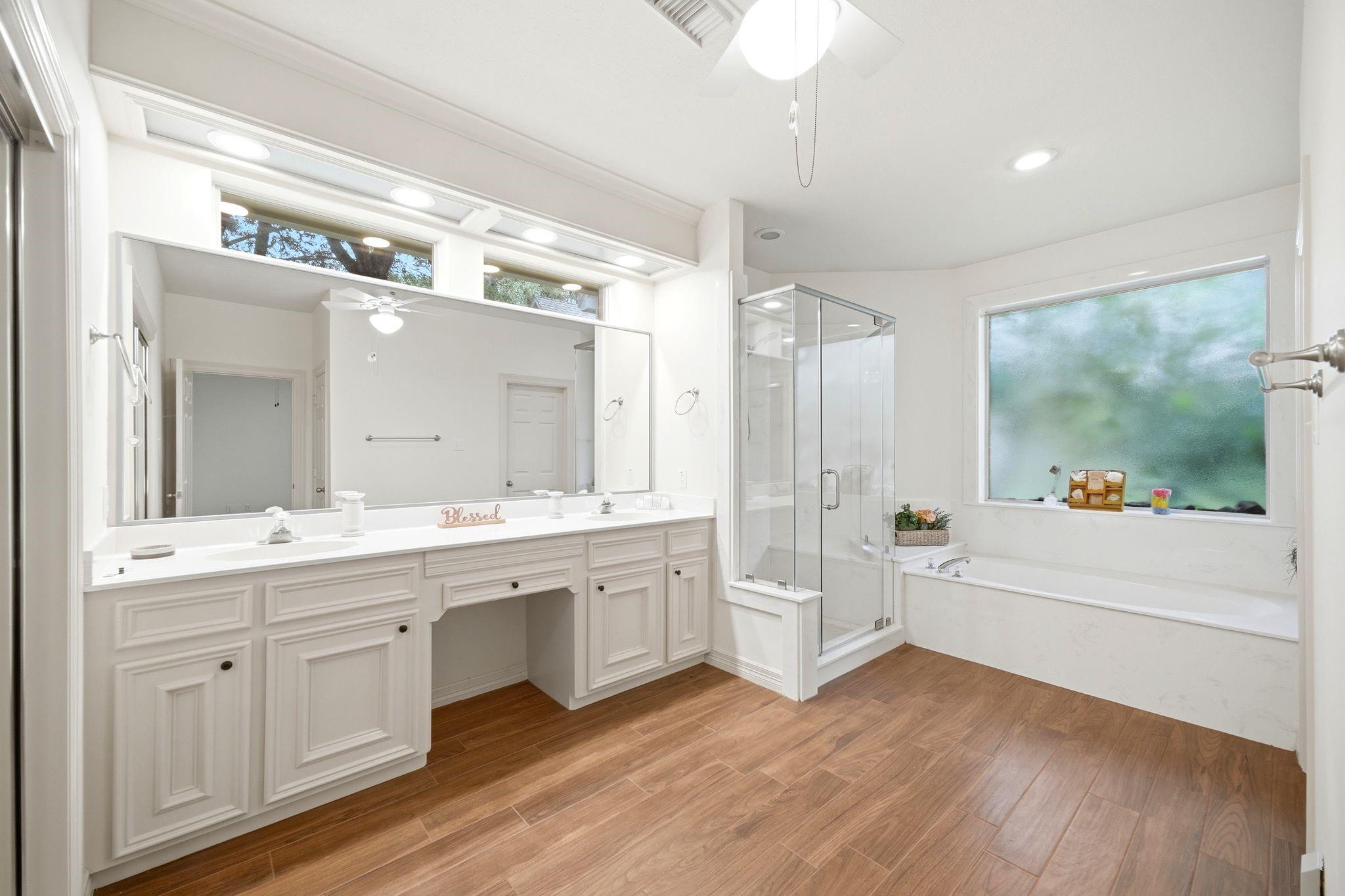 5925 Ranch Lake Drive
