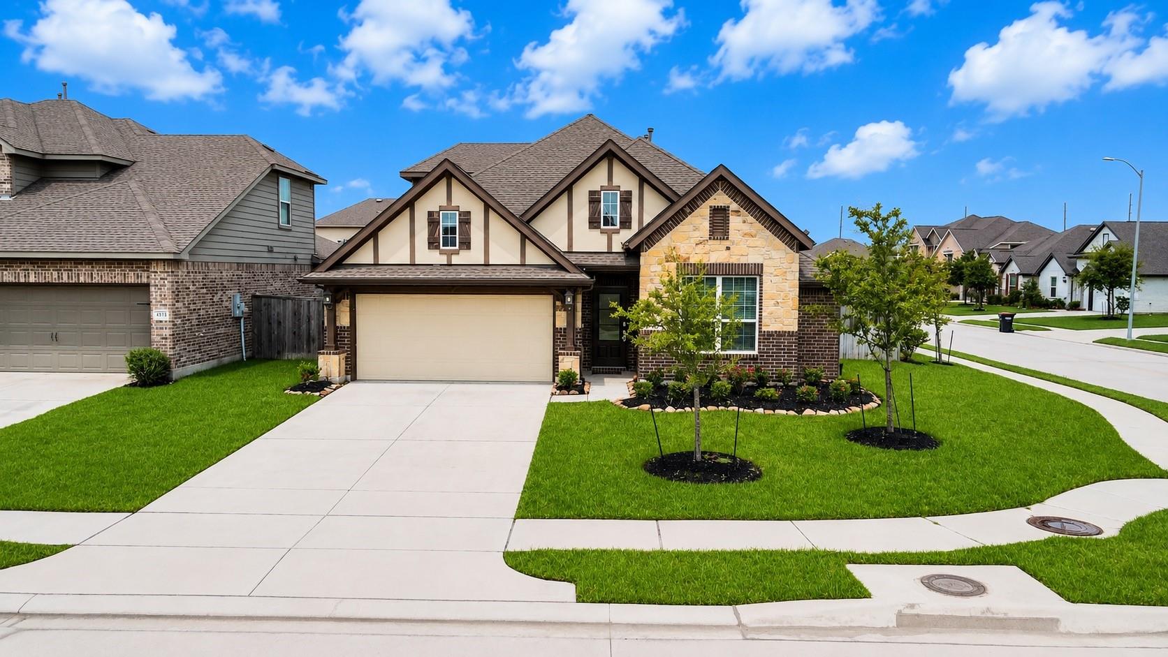 4537 Whitehaven Pine Way