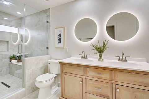 Photo of 2720 Chenevert Street, Houston, TX 77004 (MLS # 46462532)