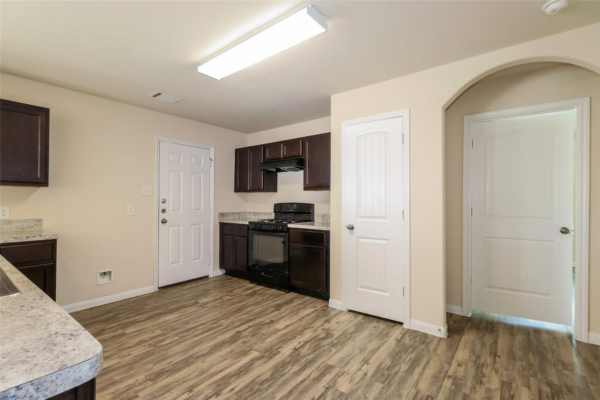 2427 Gibbs Bend Court