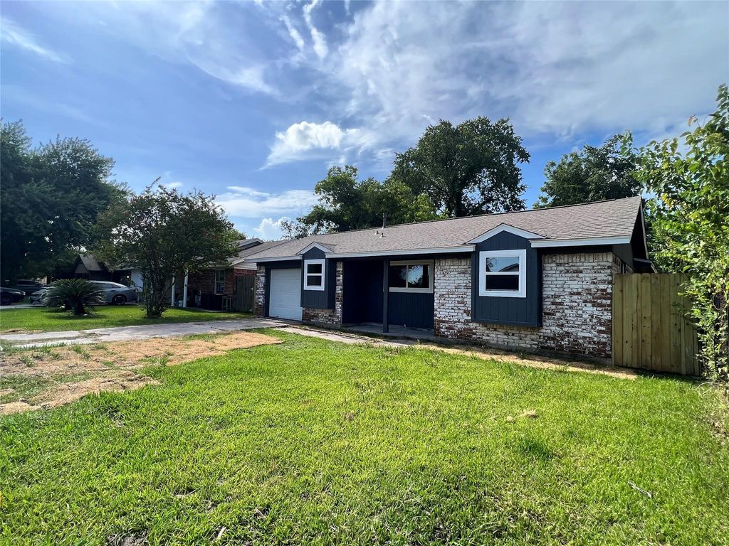 Photo of 17023 Sunshine Street, Houston, TX 77049 (MLS # 77788473)