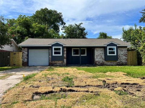 Photo of 17023 Sunshine Street, Houston, TX 77049 (MLS # 77788473)